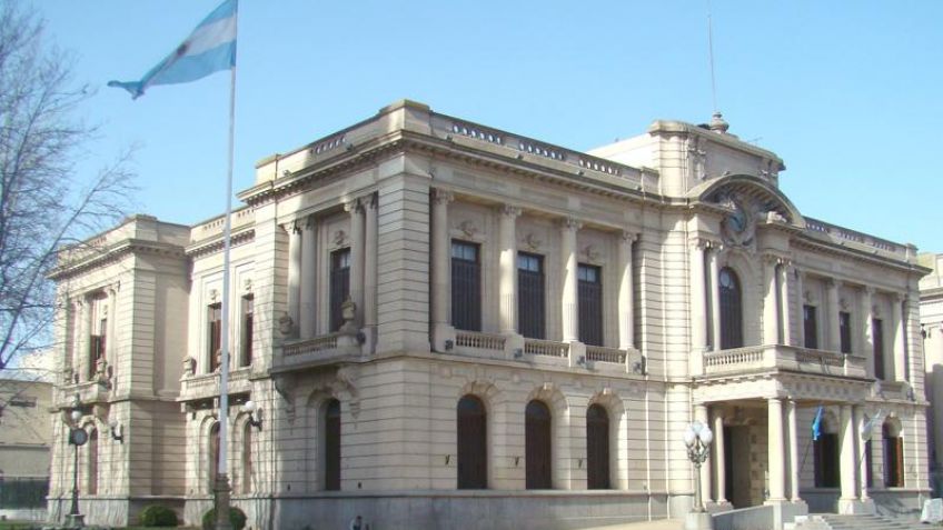 Todo sigue igual: El Municipio de Tandil determinó que continúa este estadio rojo