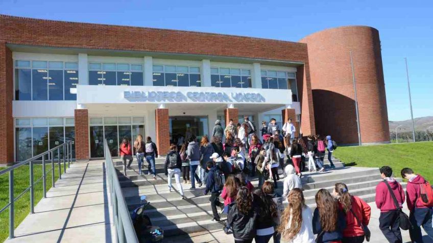 La Federación Universitaria reclamó que el Municipio abone las becas del Programa Tandil Estudia