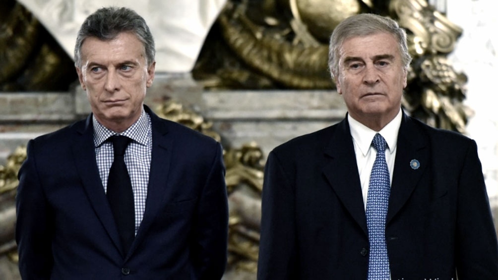 Fiscal dice que Macri y Aguad tienen responsabilidad penal en el hundimiento del submarino