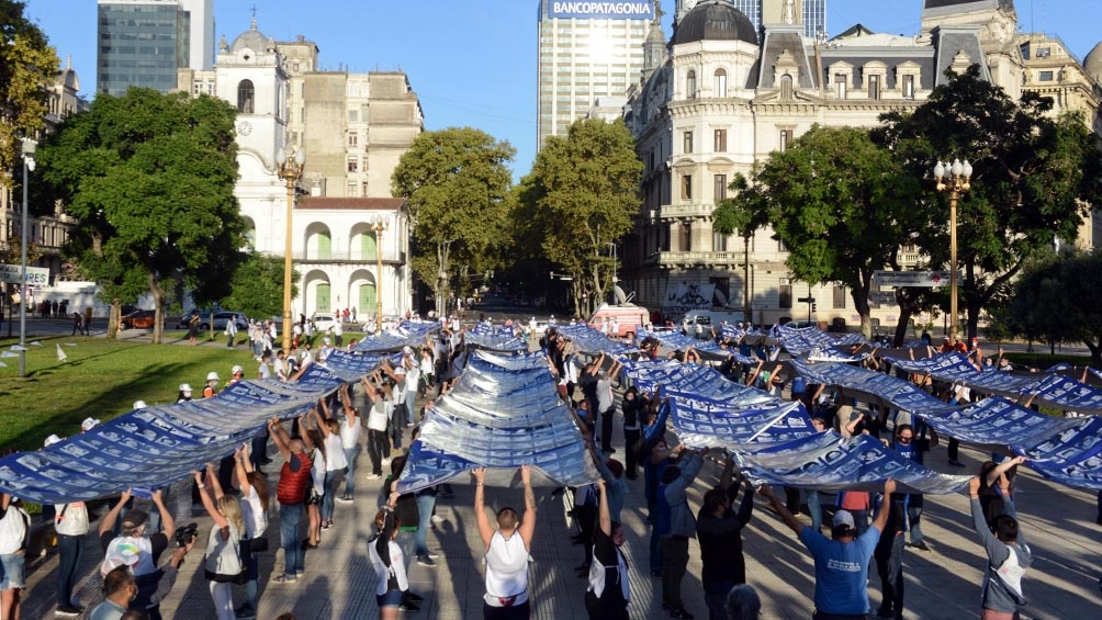 A 45 años del golpe, homenajearon a las Madres Línea Fundadora en Plaza de Mayo