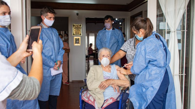 Continúa la campaña de vacunación de PAMI en residencias geriátricas de Tandil