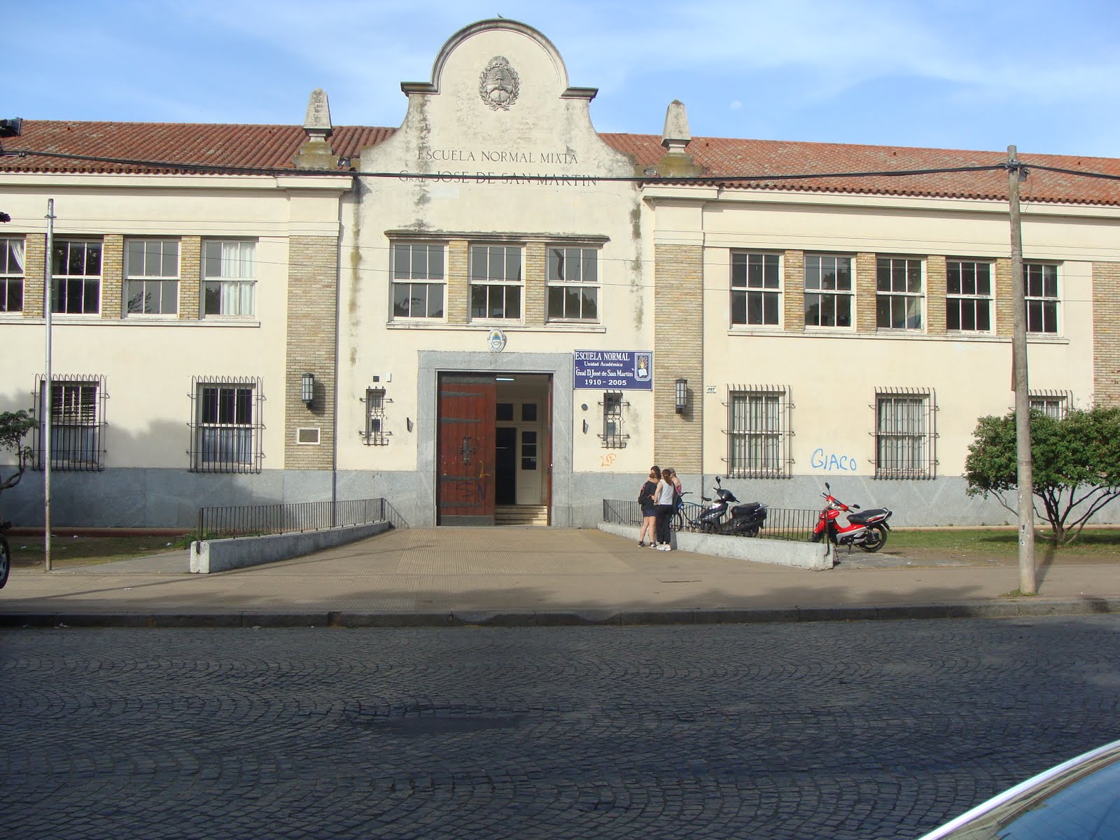 Un estudio del Conicet demostró que la suspensión de las clases presenciales reduce significativamente los contagios