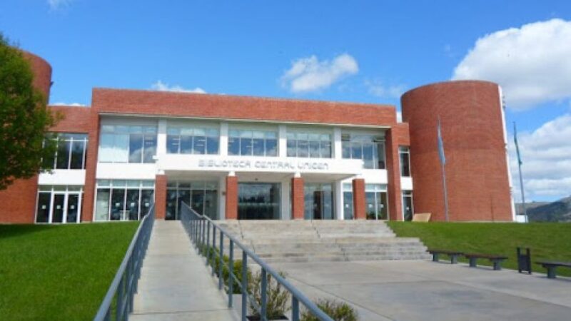 La UNICEN adhiere al paro nacional docente universitario de 72 horas en ...