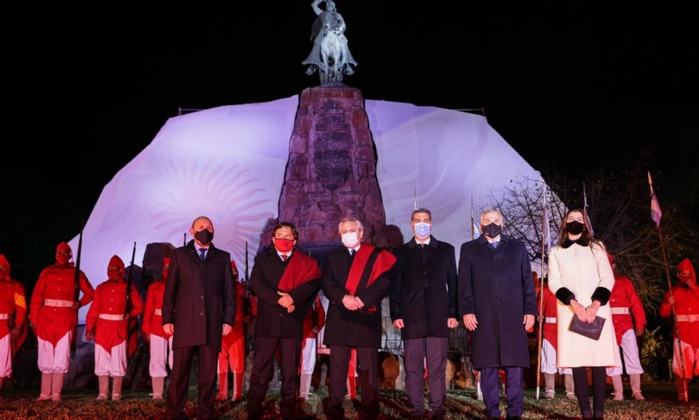 Alberto Fernández participó en Salta del homenaje al general Güemes