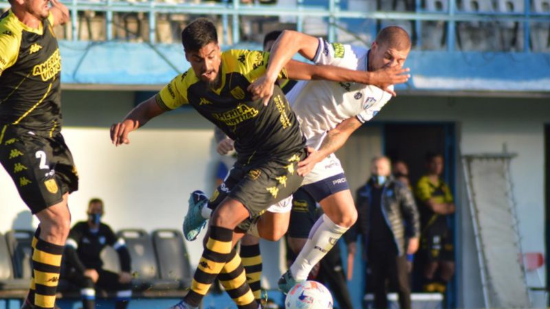 Santamarina enfrenta en Tandil al puntero Güemes para acortar distancia en las posiciones