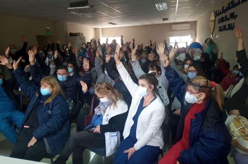 Los trabajadores de la salud van al paro por tiempo indeterminado a partir del lunes