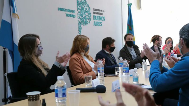 Los gremios docentes aceptaron la propuesta salarial de la Provincia