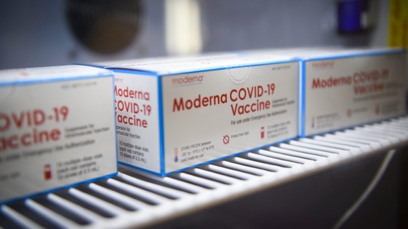 Distribuyen más de un millón y medio de dosis de Moderna para completar esquemas de vacunación en todo el país