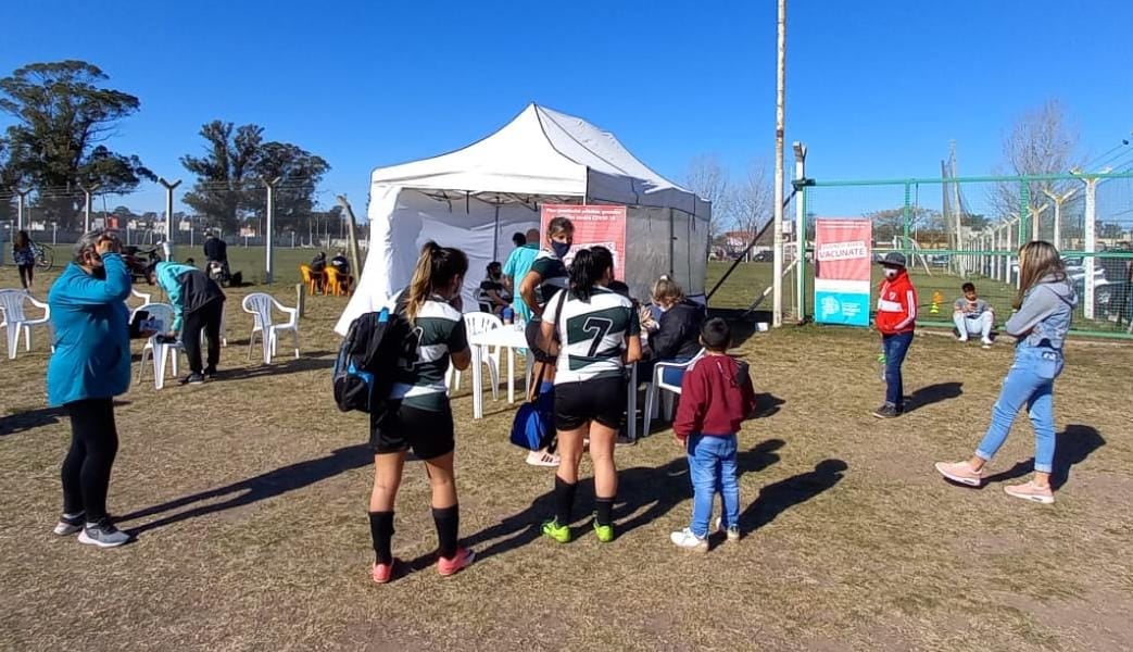 El rugby se suma a la campaña de vacunación: este sábado habrá posta itinerante en Los Cardos