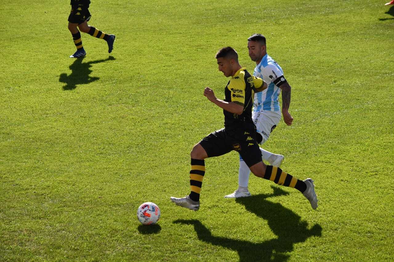 Santamarina ganó después de nueve partidos y volvió a sonreír en la Primera Nacional