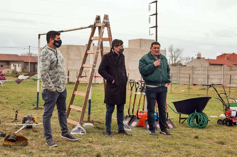 Se realizó una entrega de herramientas en el marco del Programa Potenciar Trabajo