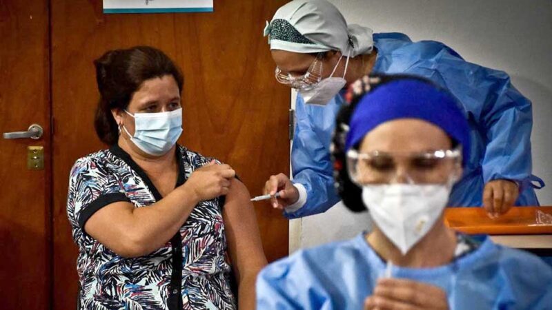 Octubre comienza con buena salud: pocos contagios, muchas vacunas y la vida nocturna activada en Tandil