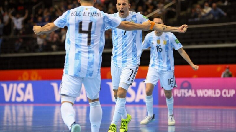 Futsal: Argentina derrotó por penales a Rusia y jugará frente a Brasil en las semifinales del Mundial