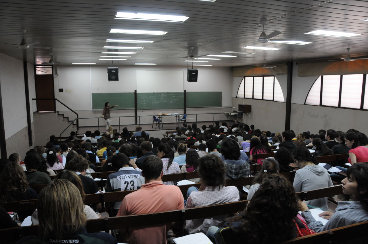 Las Universidades Nacionales elaboran los protocolos para volver a la presencialidad