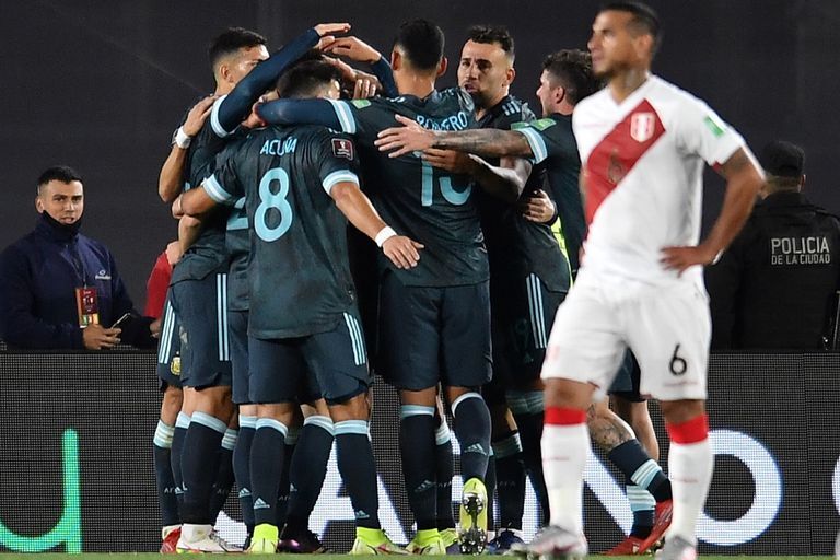 Argentina le ganó 1-0 a Perú y quedó muy cerca de la clasificación al Mundial de Qatar 2022