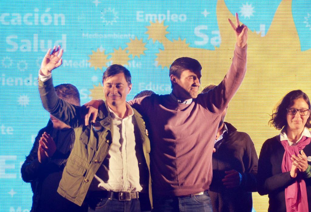 El Frente de Todos cerró su campaña electoral con una fiesta popular en la Estación del Ferrocarril ante más de mil personas