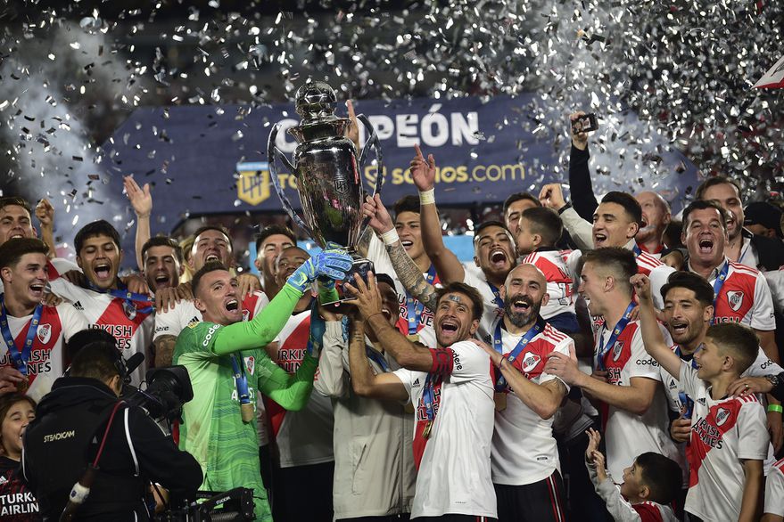 River campeón: el Millonario goleó a Racing 4-0, se quedó con el Torneo 2021 y desató la gran fiesta en el Monumental