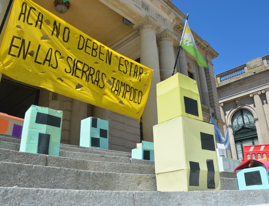 La Asamblea por la Preservación de las  Sierras de Tandil hizo una intervención en el Municipio