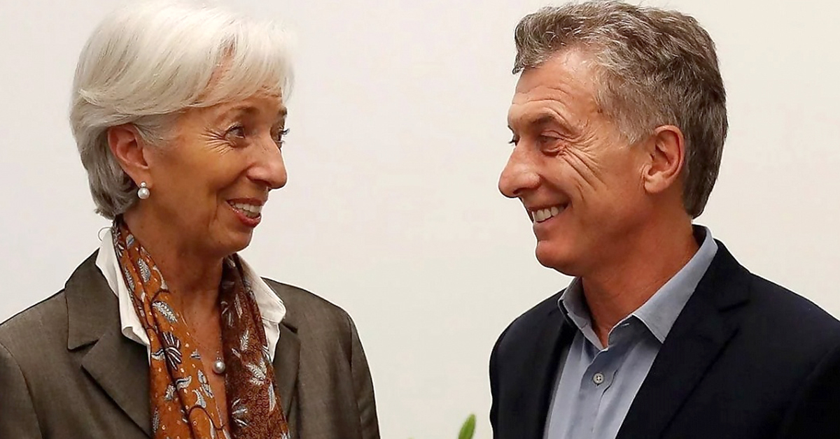 El FMI admitió que parte del préstamo a Macri se fugó y que el programa fracasó en sus objetivos