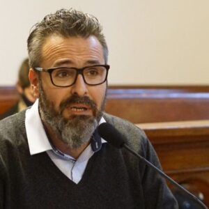 Juan Manuel Carri: «¿Por qué gastar 20 millones para embellecer la ciudad y no ayudar a sus habitantes?»