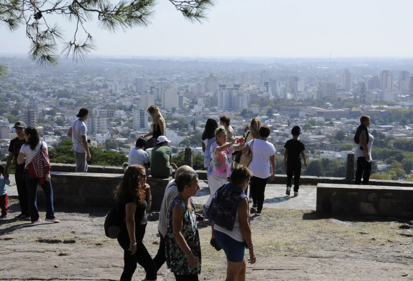 Tandil continua con un intenso y variado movimiento turístico: cerró la segunda quincena de enero con un 76% de ocupación