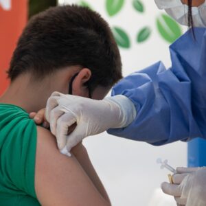 Profesionales del Hospital Garrahan le piden a los pediatras que indiquen la vacunación y a los equipos de salud que continúen concientizando a las familias