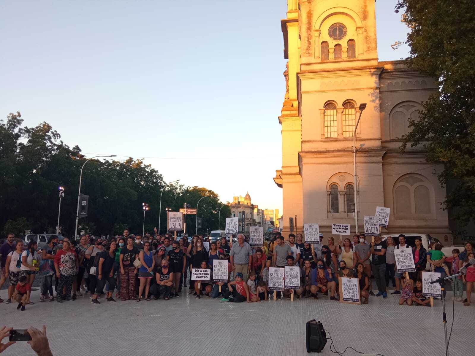 Inquilinos de Tandil rechazaron los aumentos desmedidos y piden regulación al mercado inmobiliario