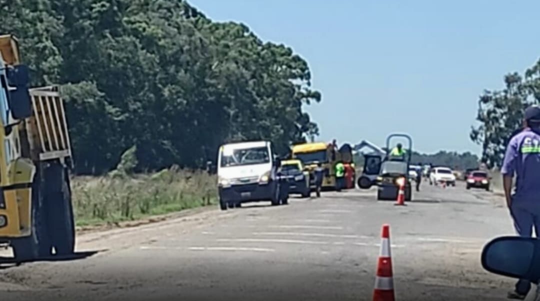 Comenzaron los trabajos en la Ruta Provincial N°74: la obra contempla el mejoramiento desde la Ruta Provincial N°50 hasta el acceso a Benito Juárez