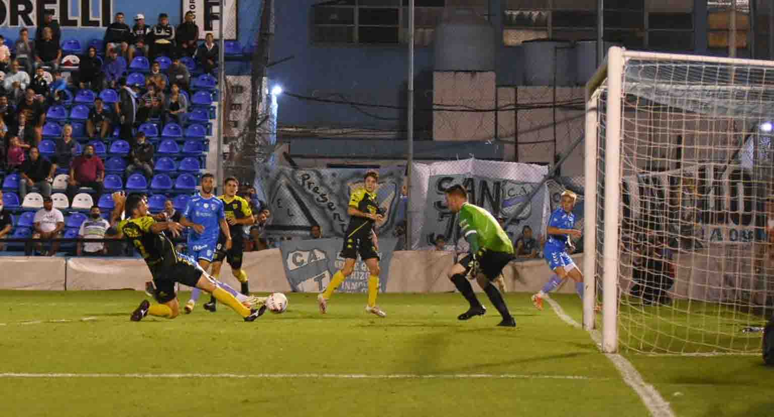 Santamarina perdió 3 a 1 en su visita a Temperley por la Primera Nacional