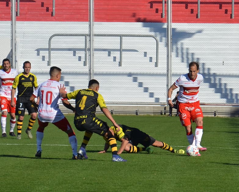 Santamarina buscará ganar en Tandil ante su gente frente a Deportivo Morón