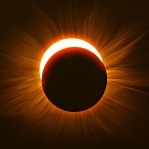Festival de eclipses: hoy se podrá observar uno parcial de sol y el de luna se dará en la madrugada del 15 de mayo