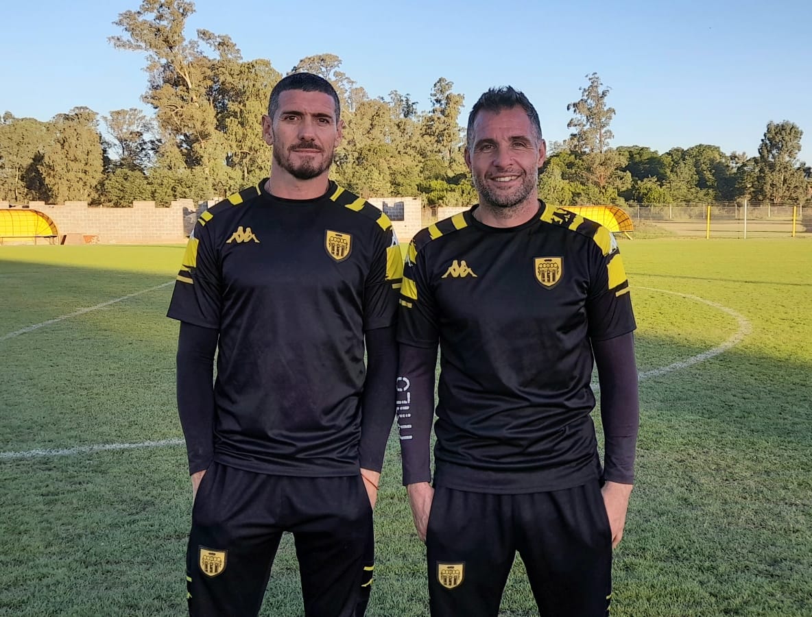 Mariano González y Osvaldo Barsottini ya son formalmente la dupla técnica de Santamarina