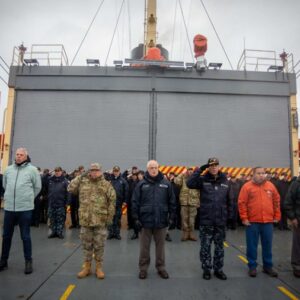 Veteranos del ARA General Belgrano junto al Ministro Taiana homenajearon al buque en el sitio donde hace 40 años fue hundido