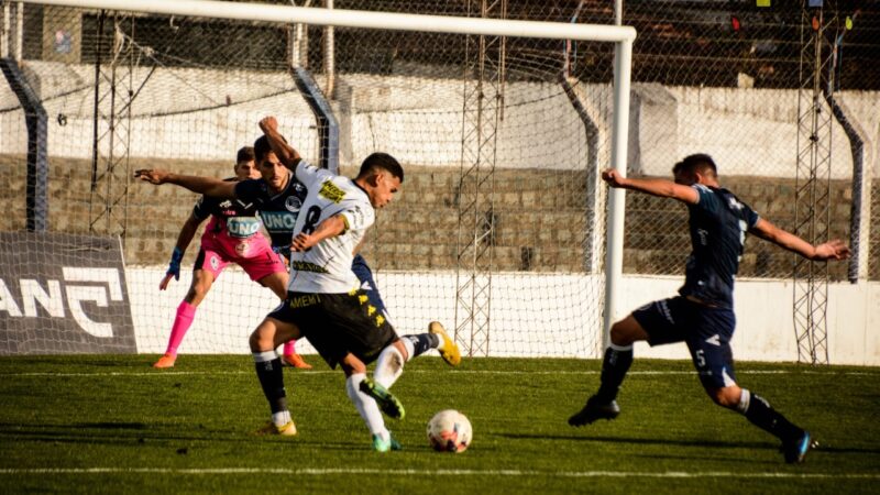 Primera Nacional: Santamarina cayó 3 a 0 frente a Independiente Rivadavia