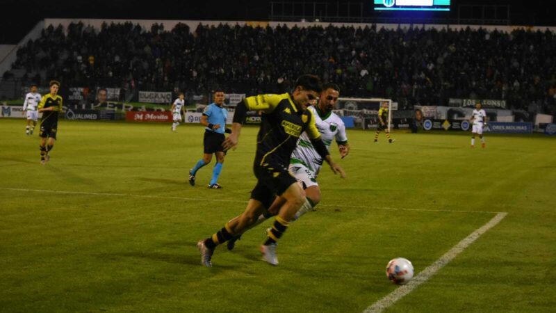 Duro momento para Santamarina que fue goleado 4-0 por Nueva Chicago y continua último en las posiciones