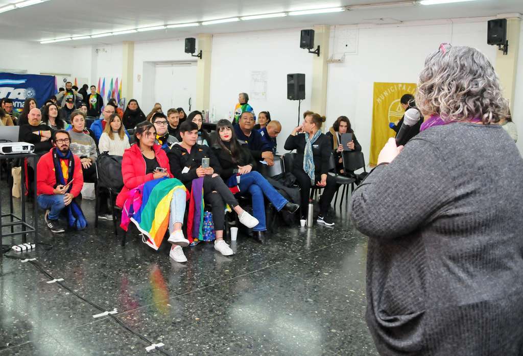 Dio inicio en el Centro Cultural Universitario el II Encuentro Provincial LGBTIQ+