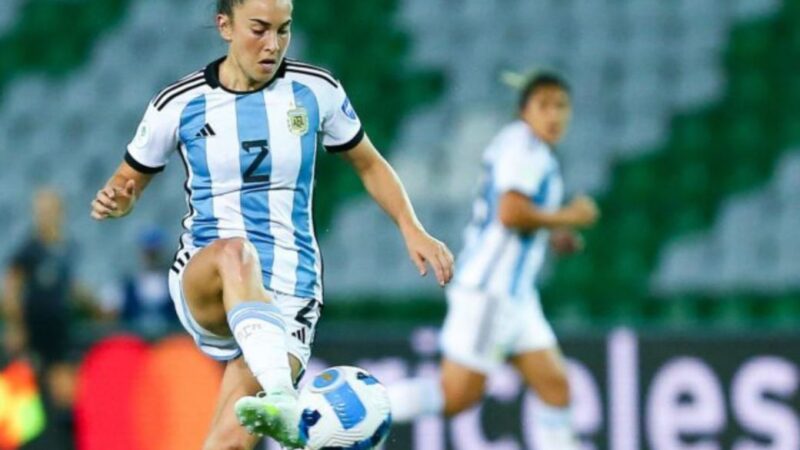 Con las tandilenses Barroso y Nuñez la Selección Argentina de Fútbol femenino busca las semifinales de la Copa América en Colombia