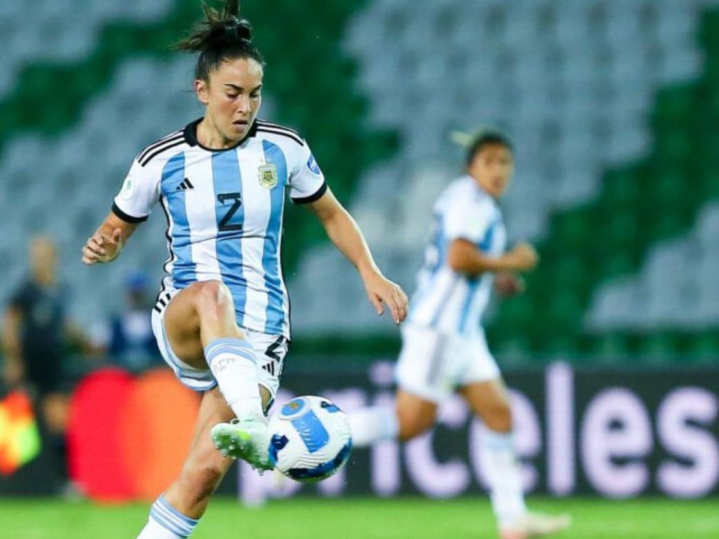 Con las tandilenses Barroso y Nuñez la Selección Argentina de Fútbol femenino busca las semifinales de la Copa América en Colombia