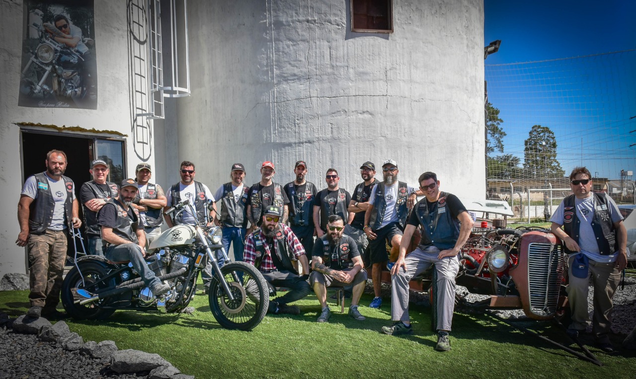 Moto Sierras Tandil apuesta a una nueva caravana para llevarle regalos y felicidad a los niños de Tandil en su día