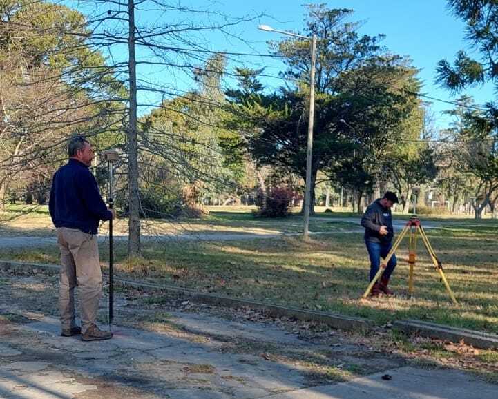 El equipo técnico profesional del Ministerio de Hábitat y Vivienda de la Provincia comenzó con los trabajos en el Predio Sans Souci