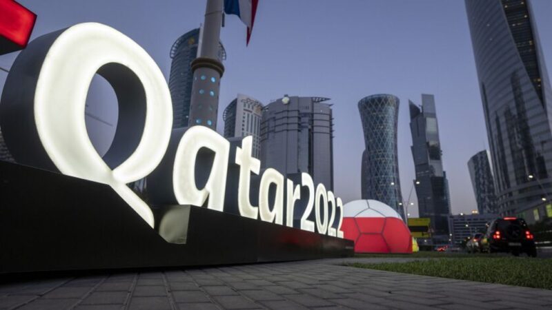 Sin justificación de ingresos, más de 500 monotributistas argentinos compraron entradas para Qatar 2022 y quedaron bajo la lupa de la AFIP