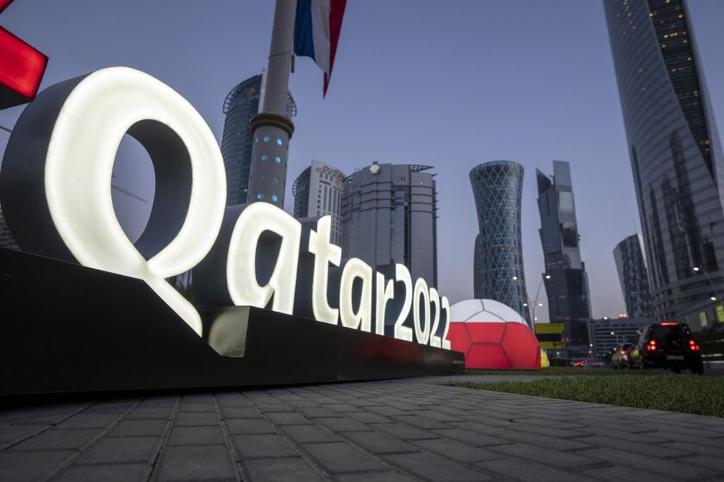Sin justificación de ingresos, más de 500 monotributistas argentinos compraron entradas para Qatar 2022 y quedaron bajo la lupa de la AFIP
