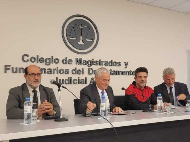 Se presentó el libro “Código Procesal Penal de la provincia de Buenos Aires”