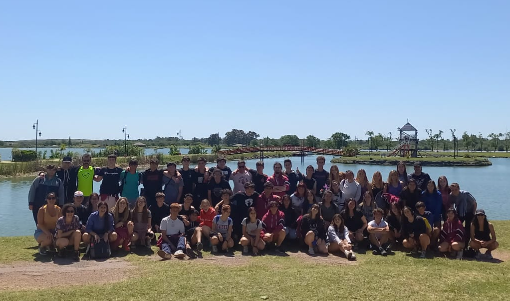 Estudiantes de la Escuela Ernesto Sabato visitaron Villa Epecuén para estudiar su inundación