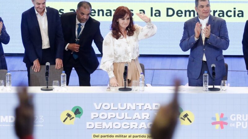 Cristina Kirchner: «Nos persiguen porque igualamos a las sociedades»