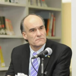 Carlos Lanusse fue distinguido en Estados Unidos y se convirtió en el primer latinoamericano en recibir el “Lloyd Davis Memorial Award”: “este premio nos pone en primer plano de la ciencia mundial”
