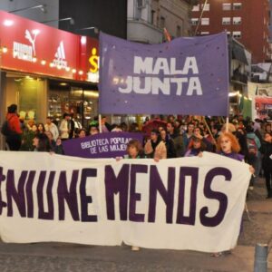Ni Una Menos: con fiesta, encuentros y discusiones, se marchó en las calles de Tandil