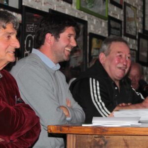 Se presentó el libro de los 100 años del boxeo tandilense y un festival para el sábado en la Universidad Barrial: “Todo el deporte necesita políticas públicas que lo apoyen y fomenten»