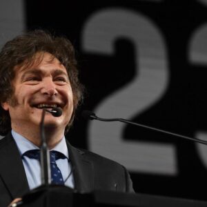 Nueva polémica del libertario: para Javier Milei «una empresa puede contaminar un río todo lo que quiera»