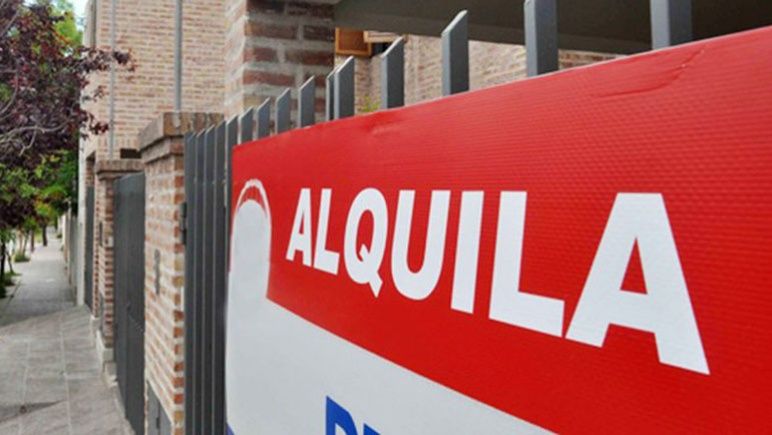 La derogación de la Ley de Alquileres desregula el mercado inmobiliario y genera incertidumbre entre los millones de inquilinos en el país